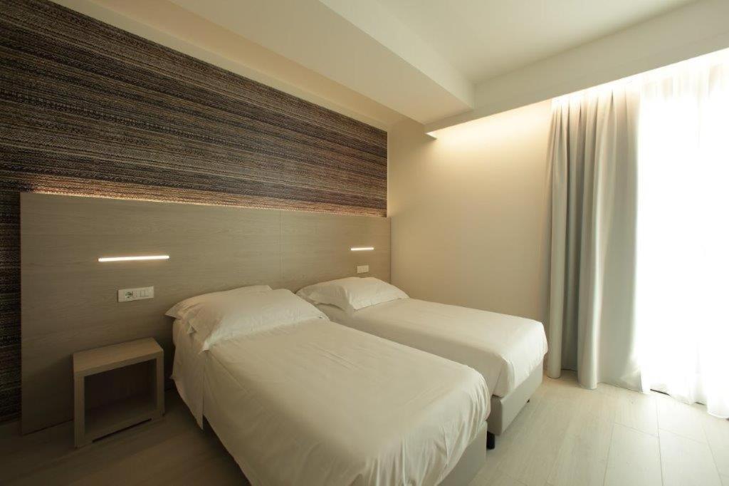 Hotel San Marco Peschiera del Garda Bagian luar foto