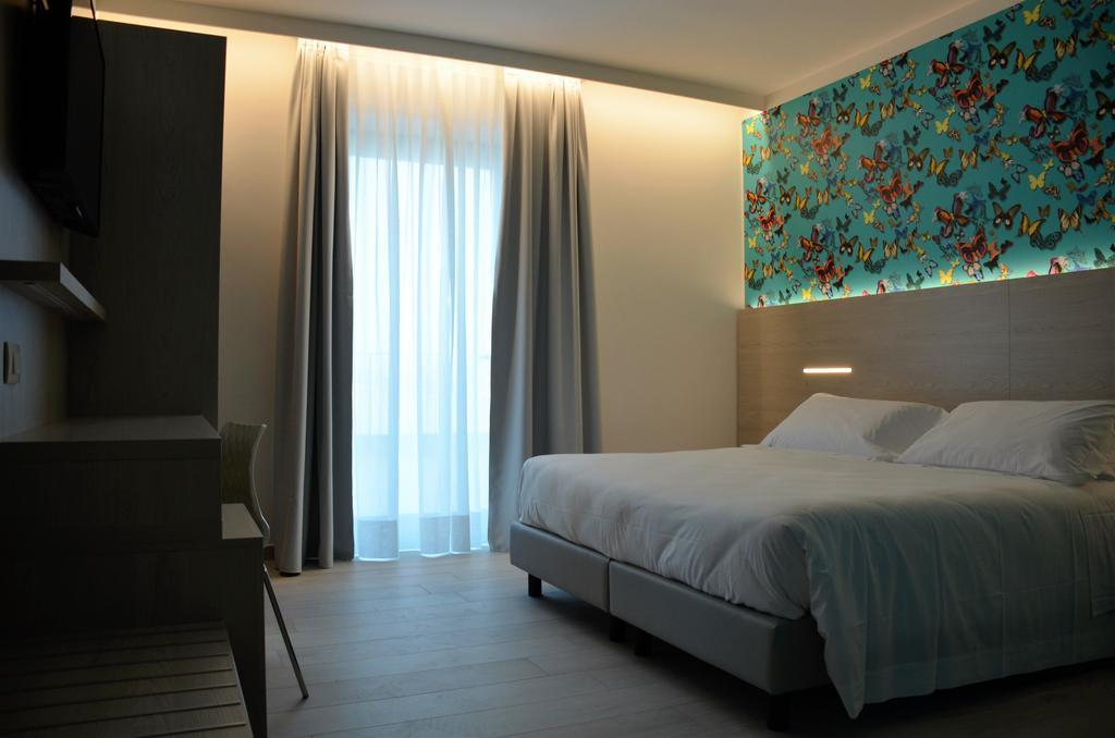 Hotel San Marco Peschiera del Garda Bagian luar foto
