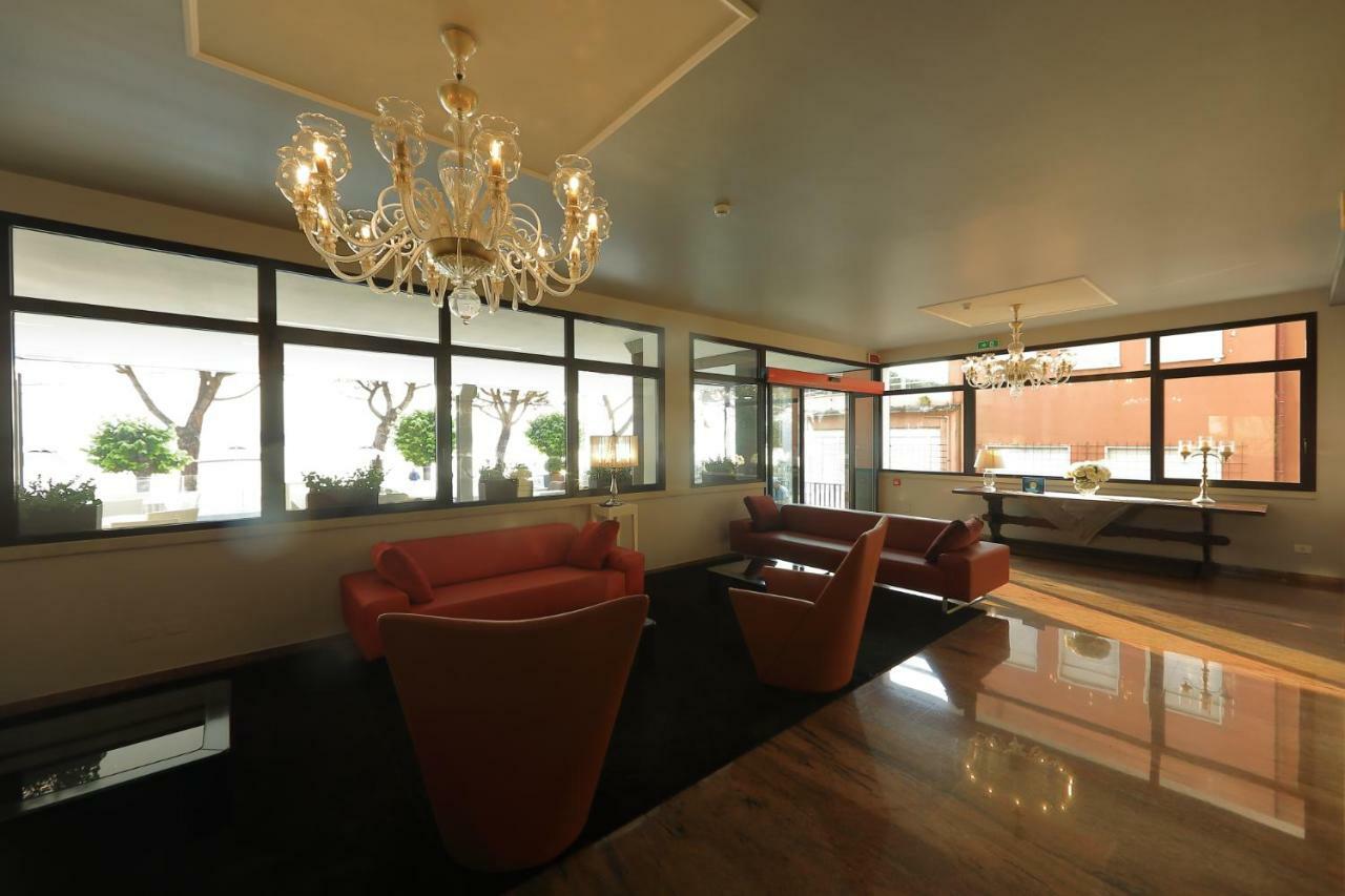 Hotel San Marco Peschiera del Garda Bagian luar foto