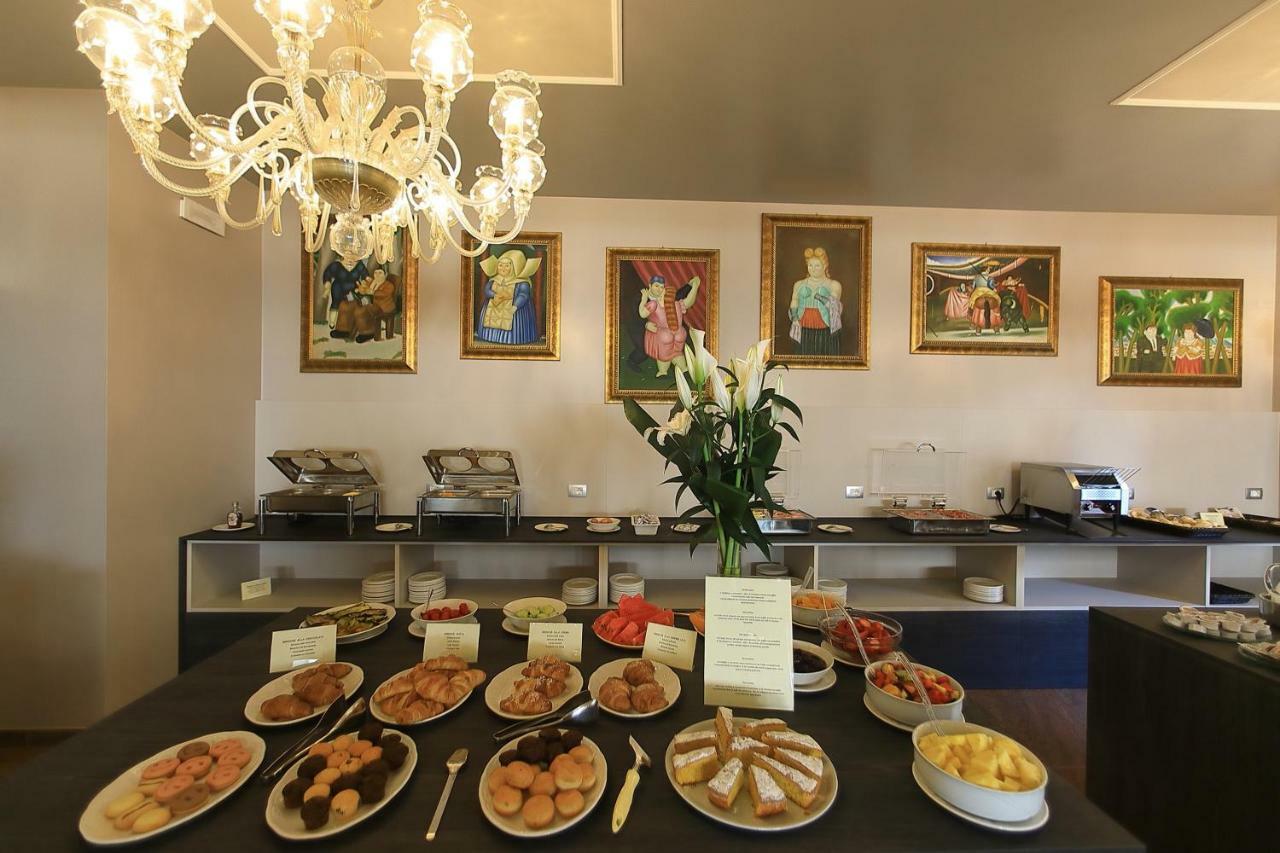 Hotel San Marco Peschiera del Garda Bagian luar foto